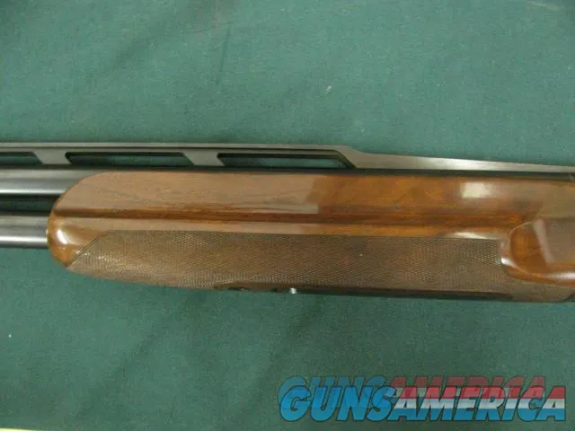  6880 Winchester 101 American Flyer Live Pigeon 12 gauge, 28 inch barrels, top barrel is fixed extra full/bottom barrel has a mod Winchester screw in chokes installed. gold wire receiver border, gold pigeon bottom of receiver, cased, all o Img-13