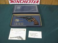 7158 Smith Wesson 53 22 JET 6 inch barrel 1962 mfg excellent box & papers and shell inserts,ramp front adjustable rear site, Diamond walnut grips rare revolver. Img-1