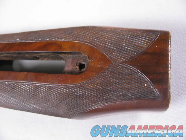 8118  Winchester Model 23 Heavy Duck forearm, 12 Gauge, nice grain Img-2