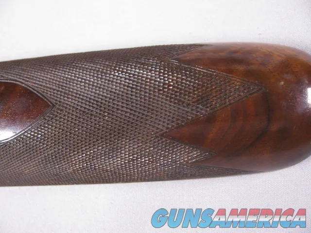 8118  Winchester Model 23 Heavy Duck forearm, 12 Gauge, nice grain Img-3