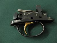 6521 Perazzi drop out Trigger for MX 2000, Mirage, Tm etc, Perazzi engraved on trigger, trigger bow has engraving, 95% gold trigge rnon, selective, pull, in Perazzi case. used but like new. Img-7