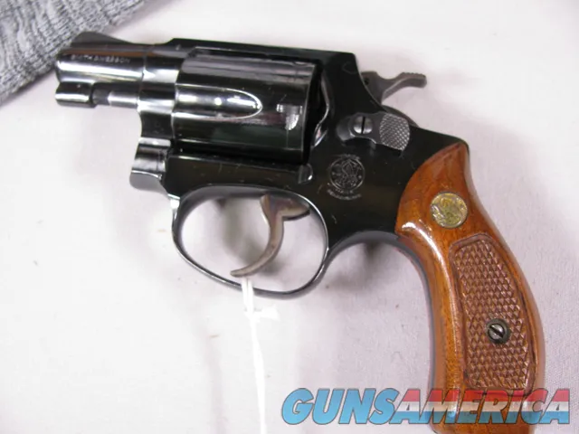 7944  Smith and Wesson 36, 38 Special, Blue Finish, Walnut Grips, MFG 1979, Img-2