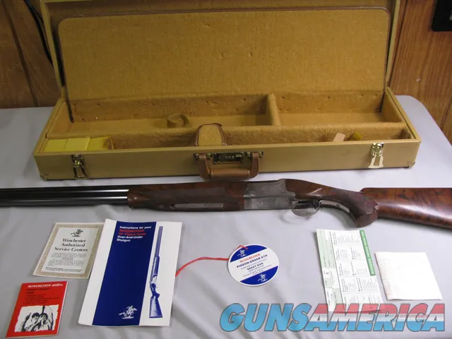 7749 Winchester 101 Pigeon XTR 12 gauge 27 inch barrel 2 3/4 inch chambers skeet, Schnabel forend, OIL FINISHED, correct box, papers and hang tag,complete set, AS NEW IN CASE, MFG FOR EUROPEAN MARKET. Winchester butt pad, AAA+++ very fancy  Img-2