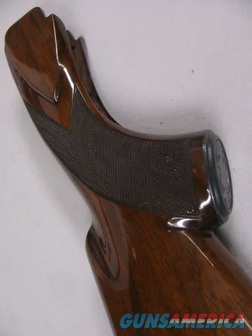 8112  Winchester 101 20 Gauge stock, wood measures 14 , and with the pad it measures 15 , nice dark wood. Pistol grip Img-5