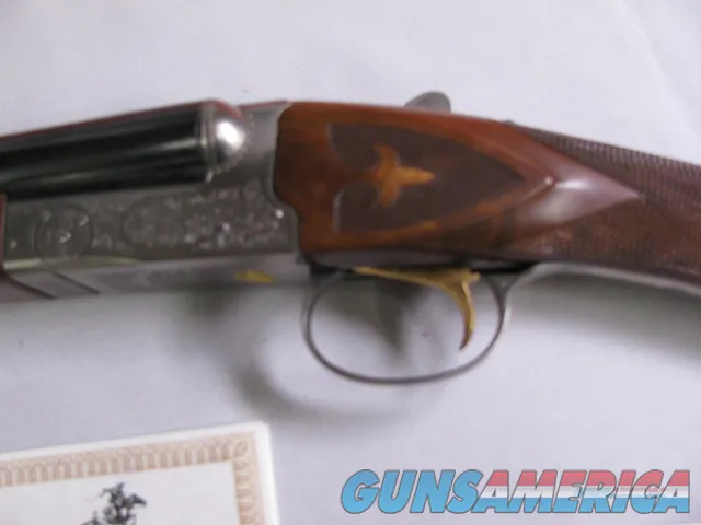 7748 Winchester 23 GRAND CANADIAN 20 gauge 26 barrels ic/mod,STRAIGHT GRIP, 100% original, ejectors, vent rib, single selet trigger,GOLD RAISED maple leaf engraved on bottom of receiver, engraved coin silver receiver, AAA+++FANCY FEATHER CR Img-3