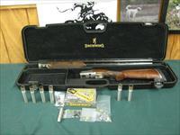 6778 Browning 725 Pro 12 gauge 30 inch barrels  6 chokes sk ic 2mod full, Browning Accessory box of trigers,weights, sites, etc. 99% condition, AA+ Fancy Walnut with figuring, AS NEW IN CASE. shot little.Adjustable comb/butt. Very nice and  Img-1