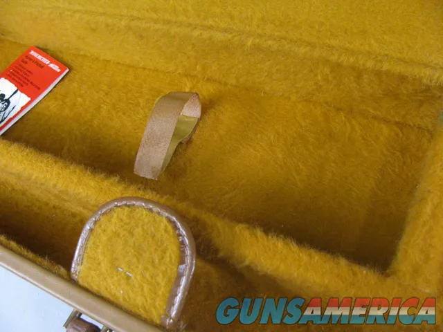 8079  Winchester Tan/Yellow Shotgun case trunk style. Yellow interior. Great condition will fit up to a 32 Barrel.  Img-7