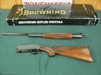6837 Browning Model 12 20 gauge 26 inch barrels, mod fixed choke, Grade I, pump action, vent rib.  butt plate, all papers and booklets. correct Browning Box serialized to the gun. Fancy walnut. AS NEW IN BOX Img-4
