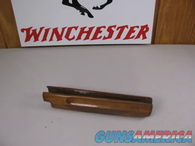 8102 Winchester 101 20 Gauge Forearm,  lighter wood, nice has small handling marks Img-1