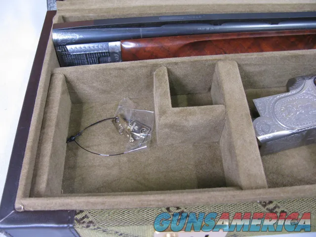 7826 Winchester 101 QUAIL SPECIAL 410 gauge 26 barrels mod/full, AS NEW IN CORRECT Case, With paperwork, AAA++Fancy FEATHERCROTCH WALNUT, vent rib, ejectors, Winchester pad, 99.9% condition. bird dog and 4 quail coin silver engraved receive Img-17