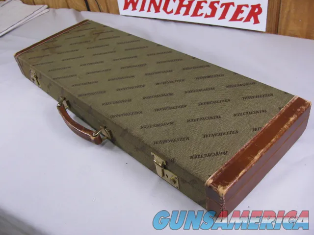 7846  Winchester 101 Quail Special 28 gauge 26 inch barrels screw in chokes, comes with 2 chokes IC,S, vent rib ejectors 3 Quailpointer engraved coin silver receiver, fleur-des-lies checkering, 14  LOP All original in Winchester Case,96 Img-15