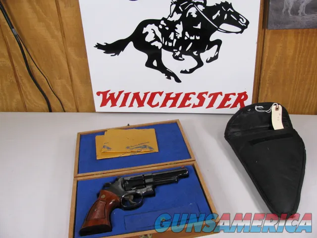 7943  Smith and Wesson  25-5, 45 Long Colt, Goncalo Alves Grips, Blue Finis Img-1