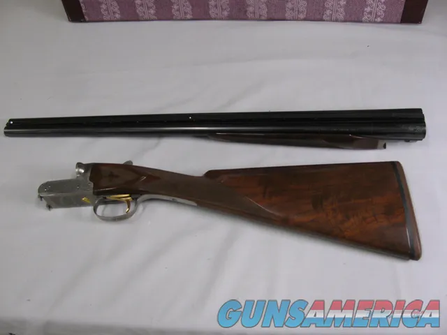7739 Winchester 23 Grand Canadian 20 gauge 3 inch chambers, 26 inch barrels, beaver tail, ic/mod, vent rib, gold single select trigger, ejectors, 2 white beads,fleur-des-lies checkered side panels,99.9% condition with correct case and paper Img-3