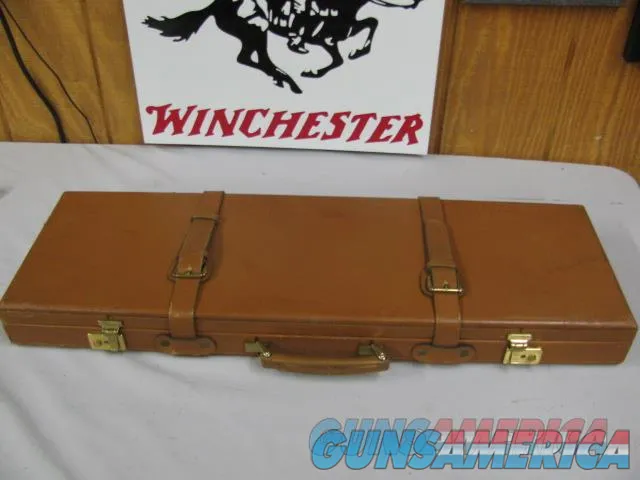 7605  Winchester 101 SUPER PIGEON 12 gauge WINCHOKES 2sk 2ic im f xf wrench snap capes, lube, 7 GOLD IMAGES, 2 gold ducks left, gold bird dog&3 gold birds right side, GOLD PIGEON ON BOTTOM OF RECEIVER, GOLD SUPER PIGEON OVAL, all original Img-1