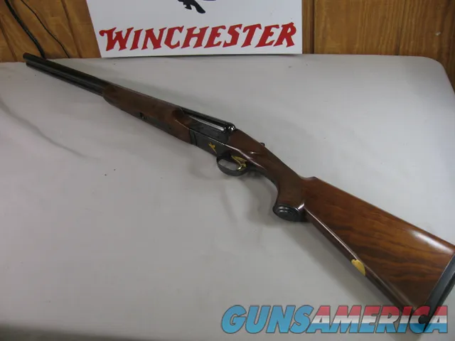 8856 Winchester 23 Classic 12 Gauge 3”  Chambers, 26” Barrels, IC/MOD, 14 ½ LOP, 