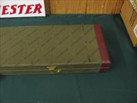 6689 Winchester Rifle case--RARE-- will take 38 inch overall, original keys included. has top full length compartment for accessories or targets and bottom compartment for the rifle. THIS IS ONE RARE WINCHESTER RIFLE CASE. Img-3