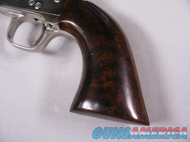 7791  Uberti Single Action Army 1873, Cattleman 45LC, 7 12 Barrel, Nickle, Wood grips, Like new Img-2