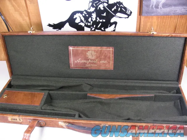 8753  ArmsPort INC. Trunk style hard leather Shotgun case. NEW- 