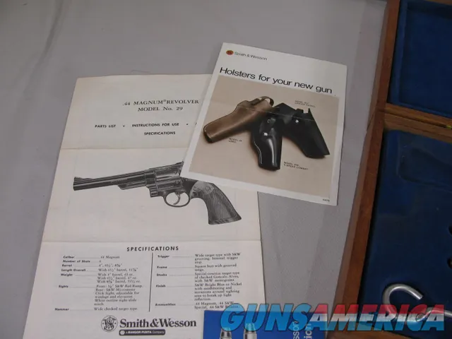 7796 Smith and Wesson 29-3, 44 MAG, MFG 1982, 8 33" Barrel, Blued, Wood pr