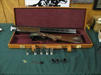 6542 Winchester Model 101 SUPER PIGEON 12ga 27bls extended chokes 2sk,ic,im,mod, flush ic,mod, im,2xf,GOLD RAISED RELIEF 2DUCKS 3 BIRDS DOG PIGEON round knob, Winchester butt pad all original,fleur-des-lies hand checkered Full LEATHER WINCH Img-1