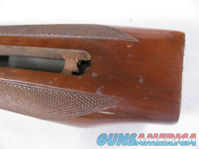 8126  Winchester 23, 12 Gauge Forearm, Nice Dark wood, Has some small handling marks. Img-2