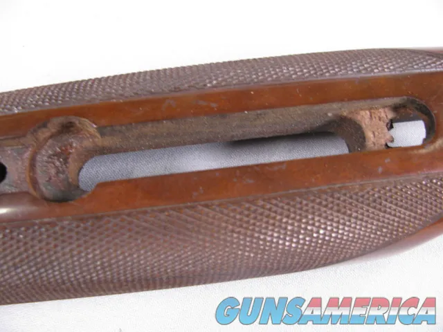 8126  Winchester 23, 12 Gauge Forearm, Nice Dark wood, Has some small handling marks. Img-3