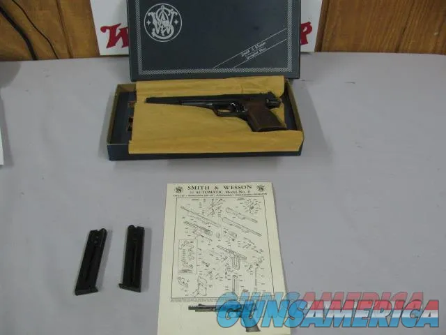7506 Smith Wesson 41 22 long rifle 99% semi auto ANIB paper, 2 magazines, correct blue box, mfg 79-80.walnut grips adjustable rear site,--210 602 6360-- Img-3