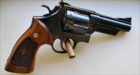 SMITH & WESSON, MODEL 29-2 44 MAG REVOLVER