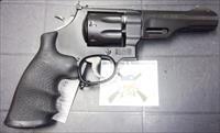 Smith & Wesson 327 TRR8 (170269) Performance Center
