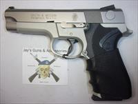 Smith & Wesson 5943