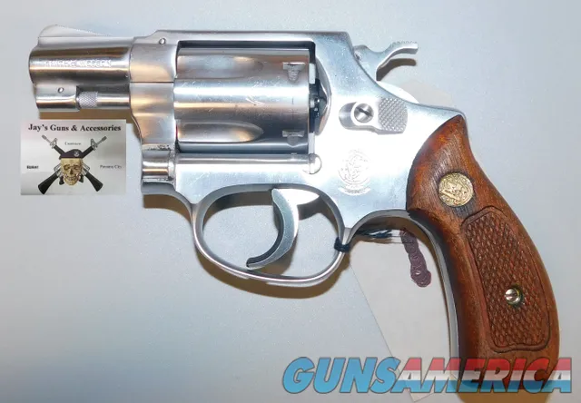 Smith & Wesson 36 022188131314 Img-1