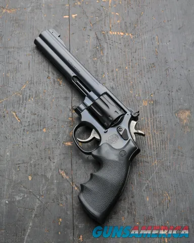 Smith & Wesson 17 (K-22 Masterpiece) CAN8734 Img-1