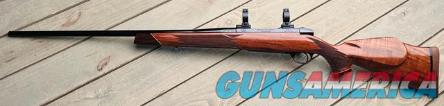 Weatherby Mark V Deluxe .300 Wby Mag