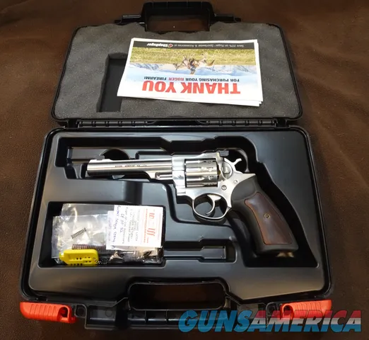 Ruger GP100 22 LR with extras