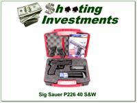 Sig Sauer P226 40 S&W in case w/ 4 Magazines Img-1