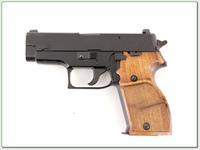 Sig Sauer P225 German 9mm with 4 magazines Img-2