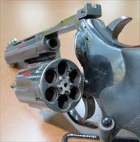 DAN WESSON 4" 357MAG