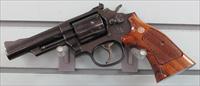 SMITH & WESSON MODEL 19-6 357 MAGNUM REVOLVER