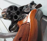 SMITH & WESSON MODEL 19-6 357 MAGNUM REVOLVER