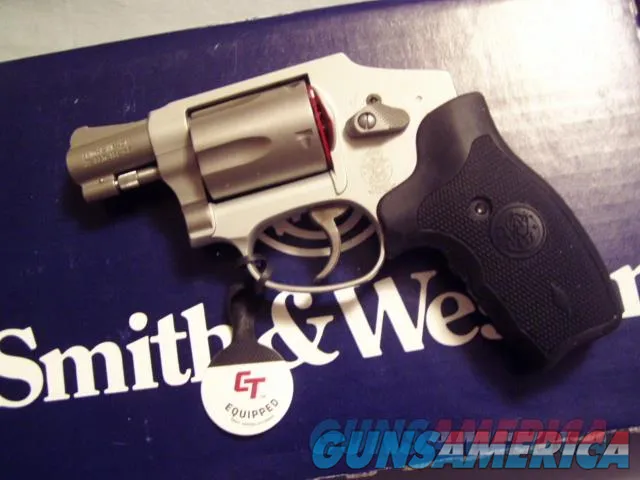 NIB Smith & Wesson  642 Crimson Trace Laser  