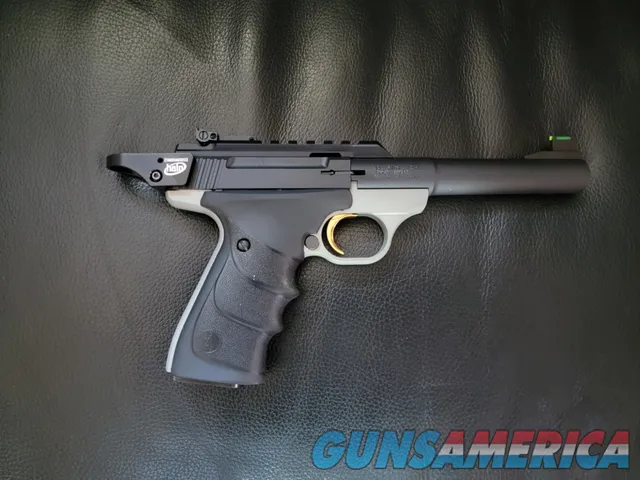 Browning Buckmark .22LR