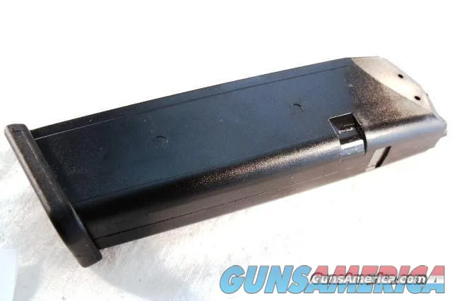 Glock 17 Magazines 9mm KCI 17 round 4th Gen Free Falling Steel inner liner Fits models 19 & 26 Sub 2000 Buy 3 Ships Free! 