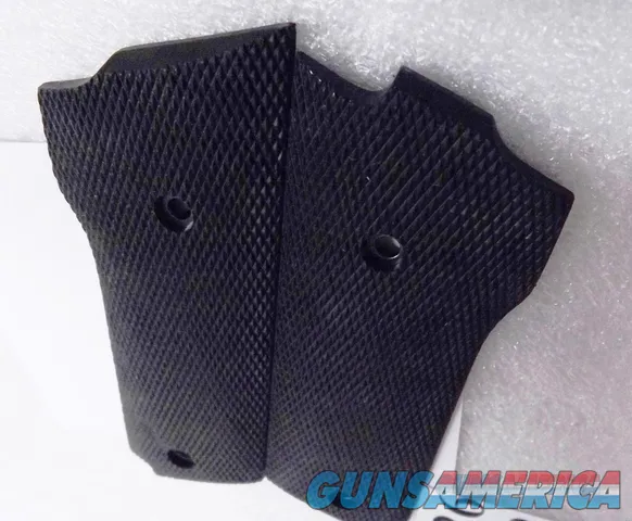 Smith & Wesson 59 459 559 659 Grips Uncle Mike’s Rubber New Old Stock 1980s Checkered Panels 59505 Buy 3 Ships Free! 