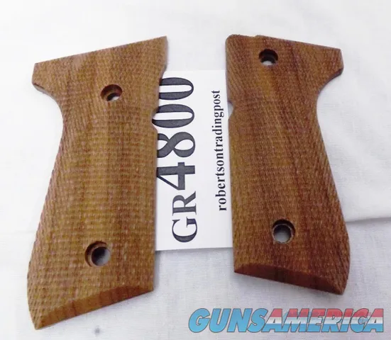 Vintage Gun Grip. Co. Grips for 92F Beretta Checkered Walnut with Palmswell Laquer Finish New $4 Ship