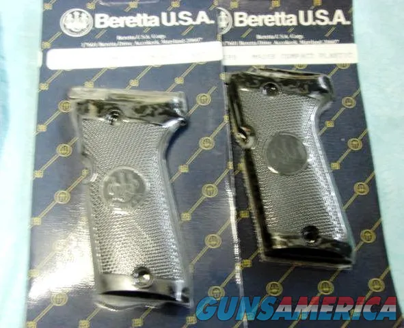 Beretta Factory Grips model 92SB Compact Only Black Poly 92SBC GRJG92SCP 