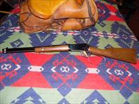 1894 32-40 saddle ring carbine John Wayne  barrel Img-4