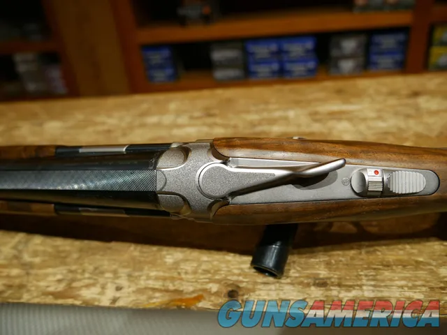 Beretta 694 Sporting Vittoria 12ga 30" Womens!