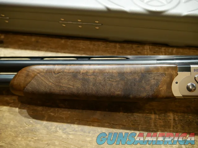 Beretta 694 Sporting Vittoria 12ga 30" Womens!