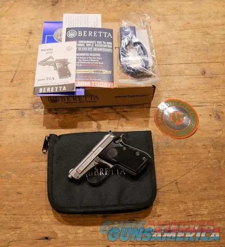 Beretta 21A Bobcat Inox .22LR NIB