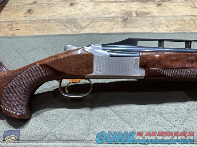 Browning Citori 725 Trap Left-Hand Adjustable Comb